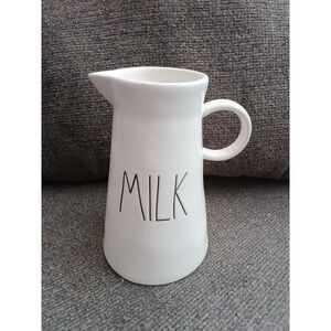 Farmhouse Milk Jug Rae Dunn Like New
